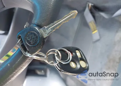 2000 Buick Lesabre Custom z USA, uszkodzony, nr VIN 1G4HP54K8Y4136139